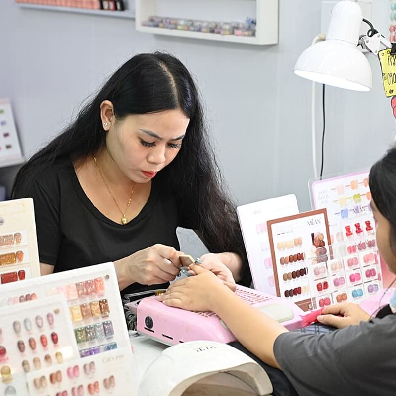 PattayaPatrol, Wikimedia Commons (CC BY-SA 4.0) Uñas y manicure